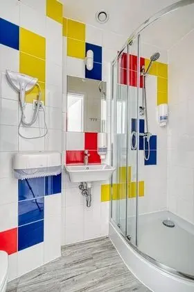 Üç Kişilik Oda, Özel Banyo