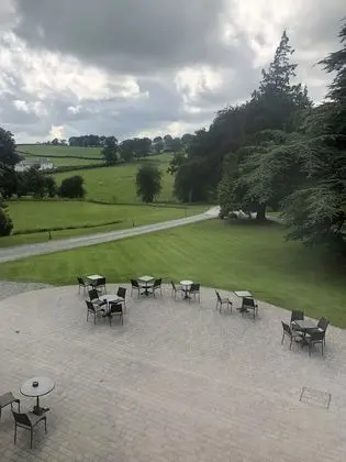 Büyük Yataklı Tek Kişilik Oda