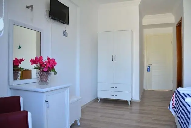 Deluxe Tek Büyük Yataklı Oda, 1 Çift Kişilik Yatak, Balkon, Deniz Manzaralı