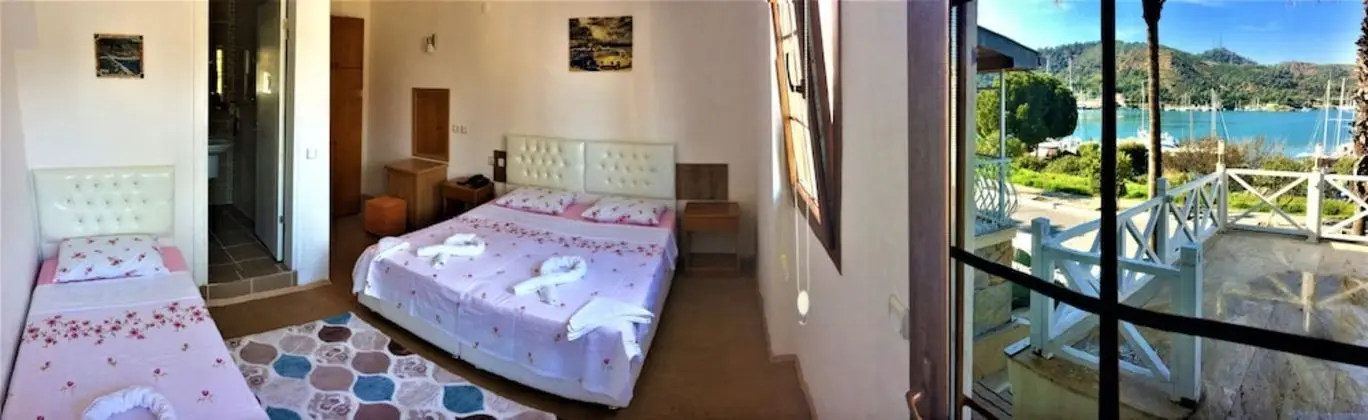 Standard Üç Kişilik Oda, Deniz Manzaralı, Avlu