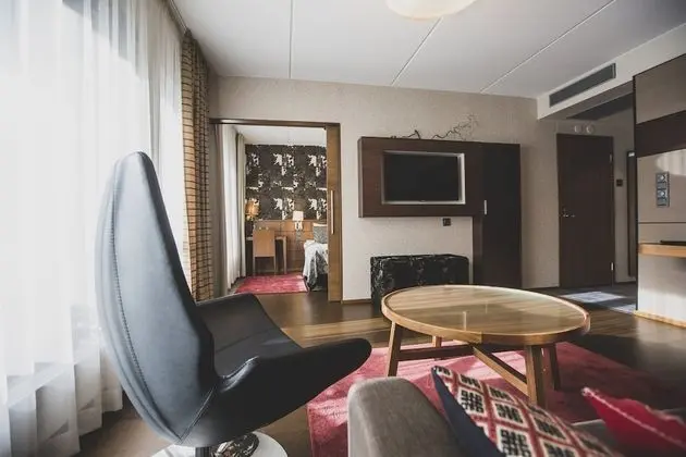 Junior Süit (2 Single Beds)