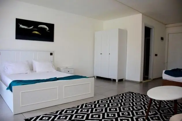 Geniş Deluxe Oda, Havuz Manzaralı, Balkonlu