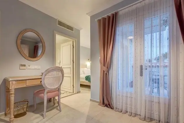 Suite, Bahçe Manzaralı