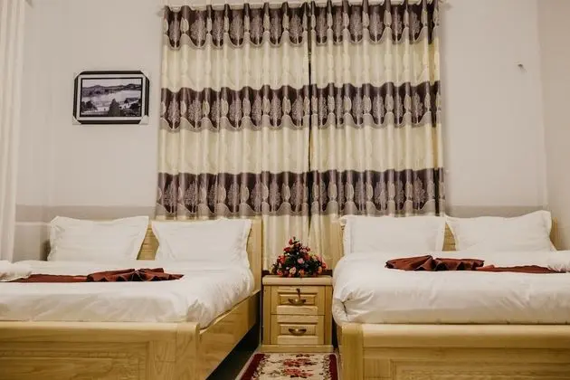 Dört Kişilik Oda, Ortak Banyo