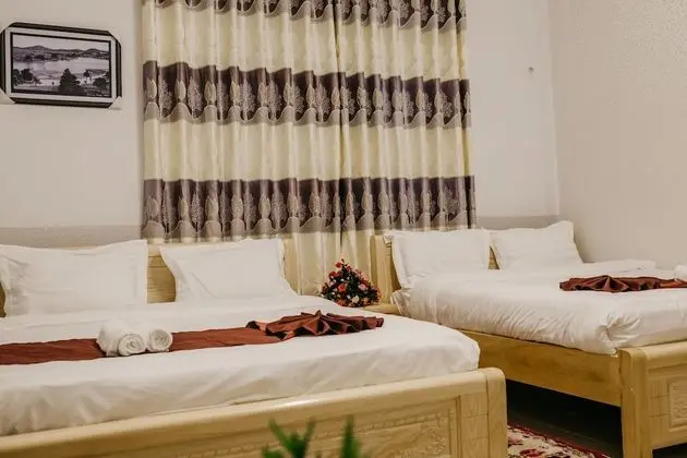 Dört Kişilik Oda, Ortak Banyo