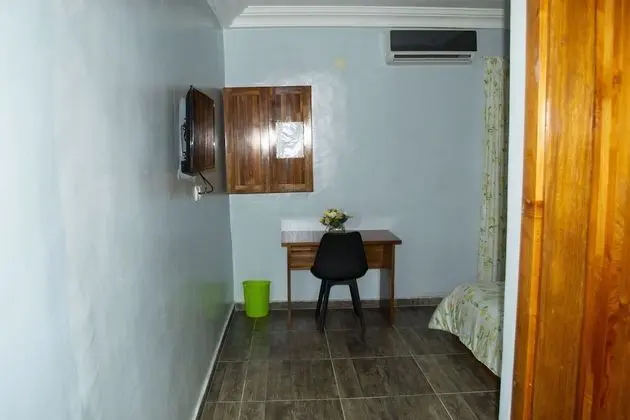 Basic Tek Büyük Yataklı Oda