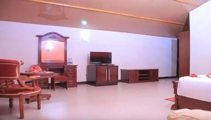 Deluxe Tek Büyük Yataklı Oda