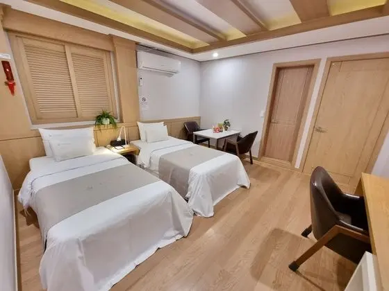 Deluxe İki Ayrı Yataklı Oda (B)