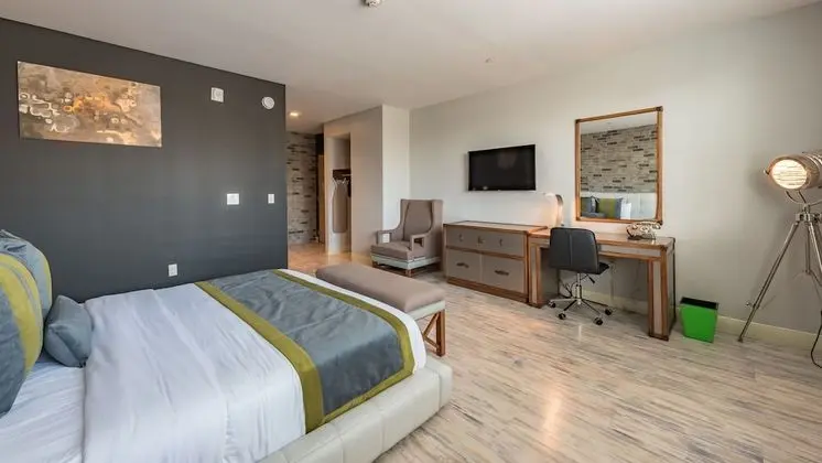 Deluxe Oda, 1 En Büyük (King) Boy Yatak, Balkon