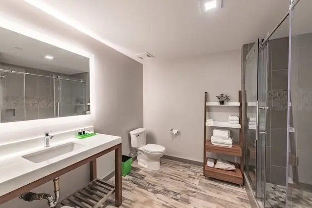 Deluxe Oda, 1 En Büyük (King) Boy Yatak, Balkon