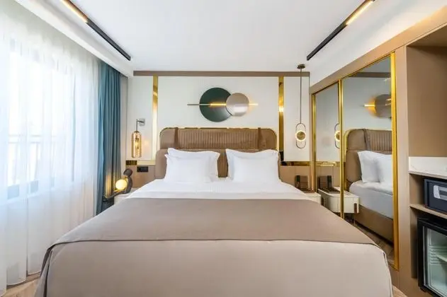 DELUX ROOM
