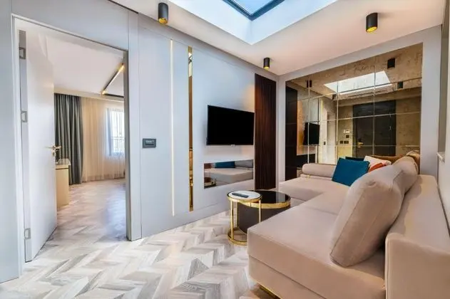 DELUX ROOM
