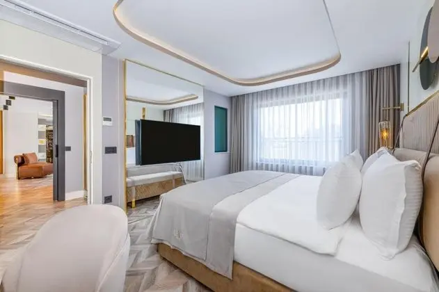 KİNG SUIT ROOM