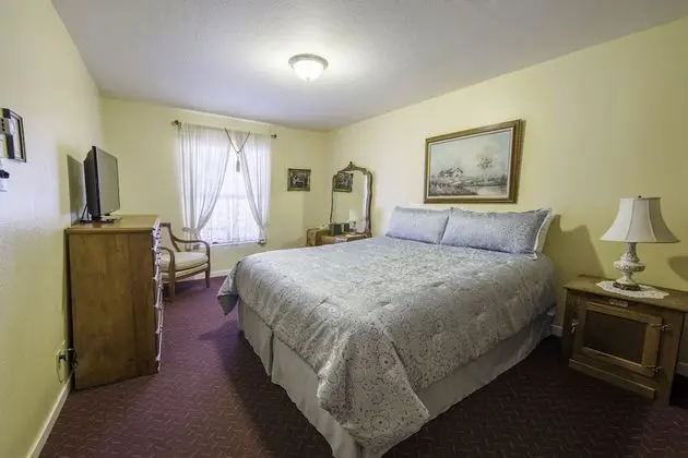 Deluxe Room, 1 Queen Bed