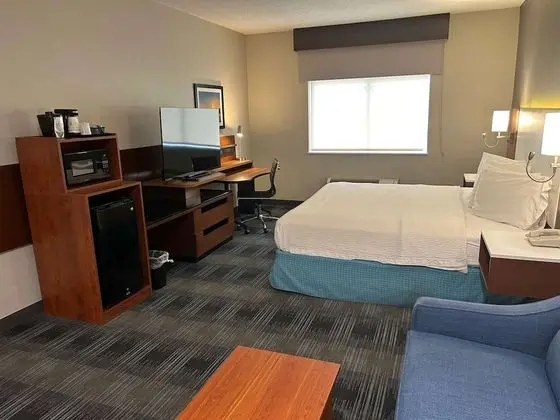 Standard Oda, 1 En Büyük (King) Boy Yatak, Sigara İçilmez (with Sofabed)