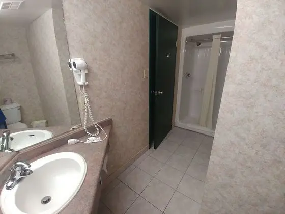 Oda, 1 Çift Kişilik Yatak, Sigara İçilmez