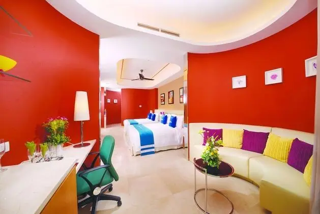Sky Pool Villa (Tower Block)