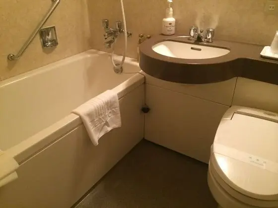 Tek Büyük Yataklı Oda, Sigara İçilmez