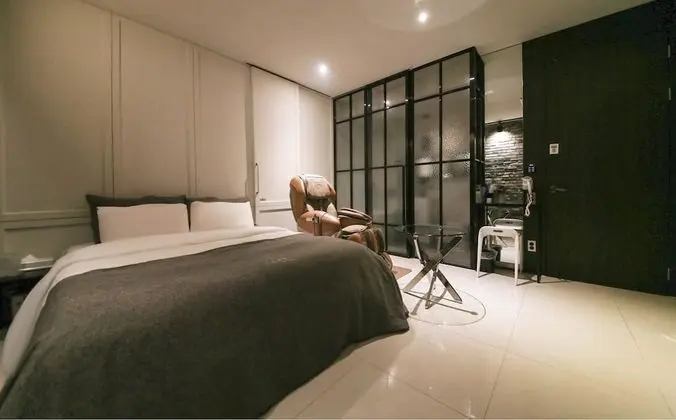 Design Tek Büyük Yataklı Oda