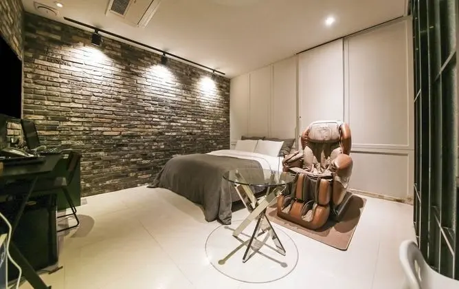Design Tek Büyük Yataklı Oda