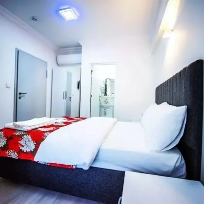 Grand Oda, 1 Büyük (Queen) Boy Yatak, Sigara İçilmez, Şehir Manzaralı