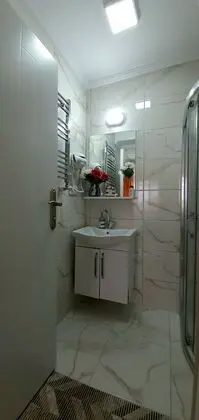 Grand Oda, 1 Büyük (Queen) Boy Yatak, Sigara İçilmez, Şehir Manzaralı