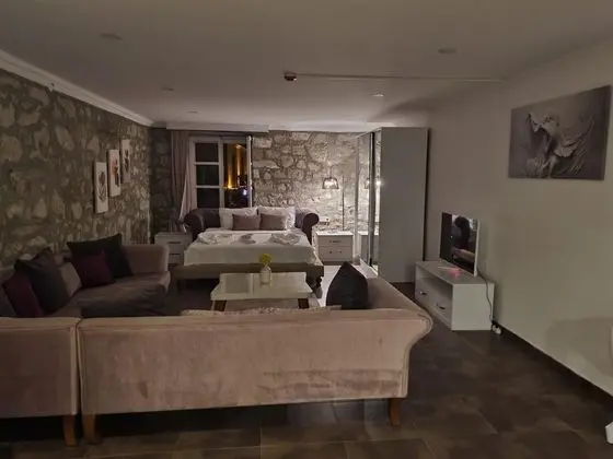 Suite, Kara Manzaralı, Ortak Teraslı