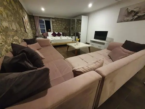 Suite, Kara Manzaralı, Ortak Teraslı