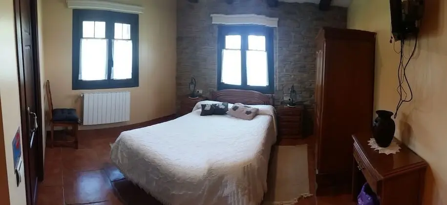 Tek Büyük veya İki Ayrı Yataklı Oda, Balkon