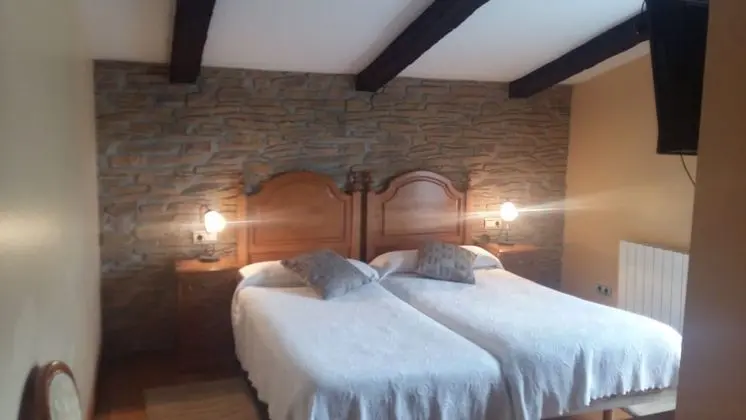 Tek Büyük veya İki Ayrı Yataklı Oda, Balkon