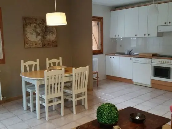 Apart Daire, 2 Yatak Odası (1)