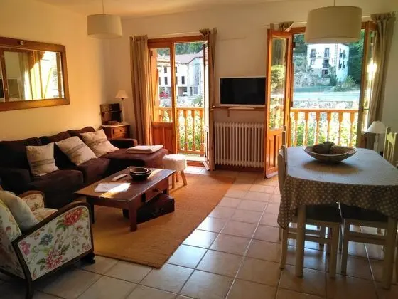 Apart Daire, 2 Yatak Odası (1)