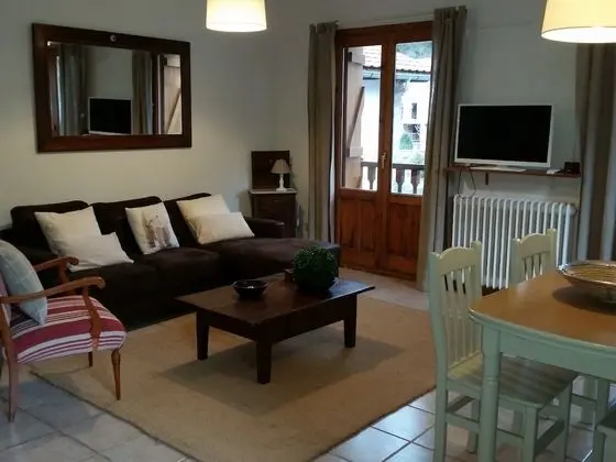 Apart Daire, 2 Yatak Odası (1)