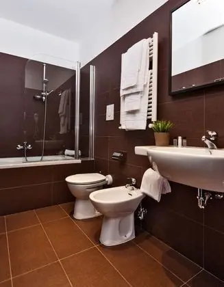 Standard Üç Kişilik Oda