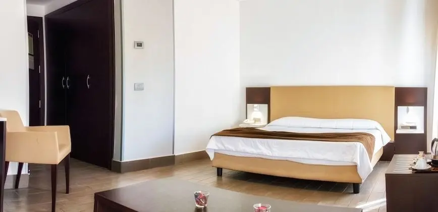 Superior Tek Büyük Yataklı Oda (with Gym Access)