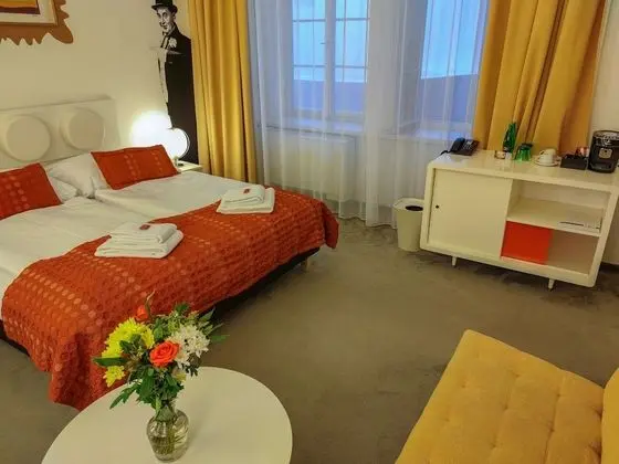 Standard Double Room with View of Inside  Atrium
