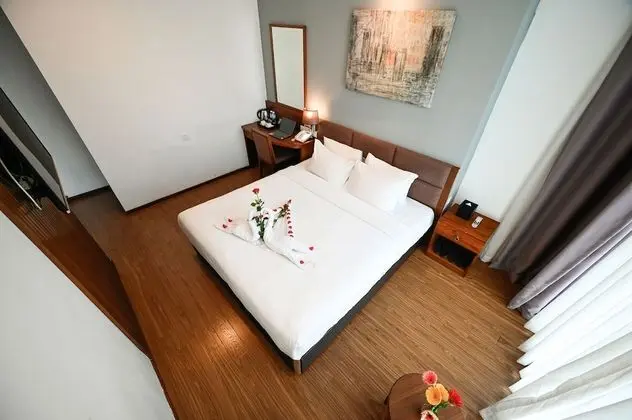 Deluxe Tek Büyük Yataklı Oda