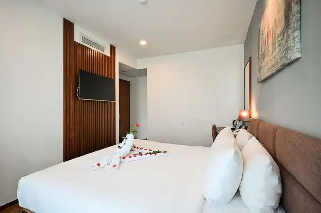 Deluxe Tek Büyük Yataklı Oda