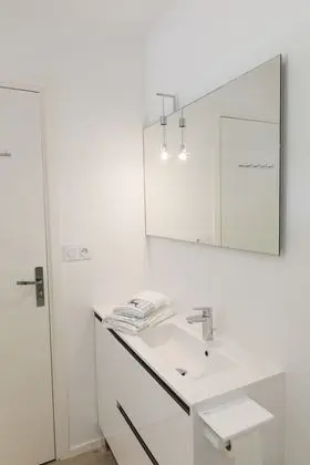 Comfort Tek Büyük Yataklı Oda, 1 Büyük (Queen) Boy Yatak, Teras, Göl Manzaralı (Div)