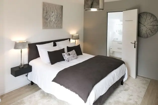 Comfort Tek Büyük Yataklı Oda, 1 Büyük (Queen) Boy Yatak, Teras, Göl Manzaralı (Teir)