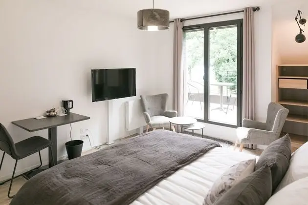 Comfort Tek Büyük Yataklı Oda, 1 Büyük (Queen) Boy Yatak, Teras, Göl Manzaralı (Teir)