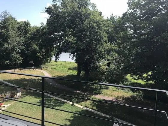 Comfort Tek Büyük Yataklı Oda, 1 Büyük (Queen) Boy Yatak, Teras, Göl Manzaralı (Teir)