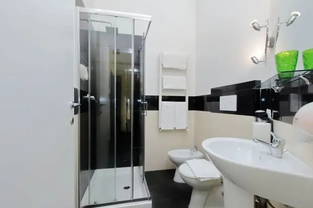 Deluxe Tek Büyük Yataklı Oda (Guesthouse)