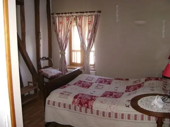 Tek Büyük Yataklı Oda (Cheval)