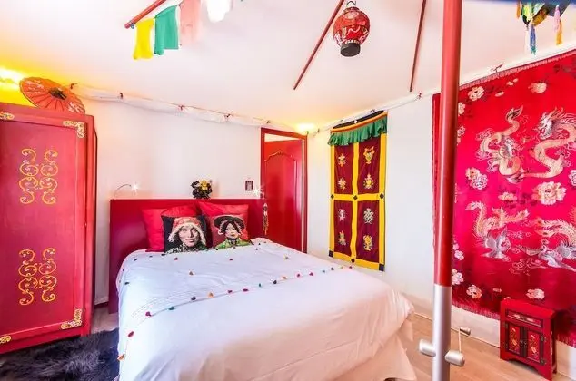 Üç Kişilik Oda (Gengis Khan)