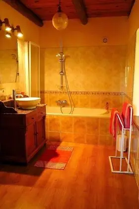 Comfort Tek Büyük Yataklı Oda (Hoopoe)