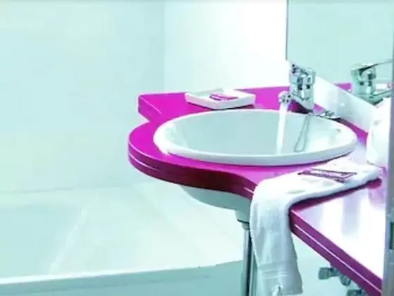 Standard Tek Büyük veya İki Ayrı Yataklı Oda, Şehir Manzaralı