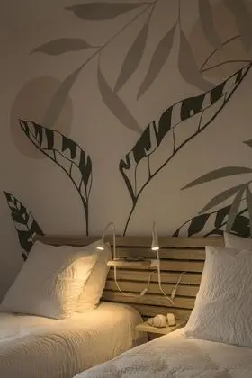 Tek Büyük veya İki Ayrı Yataklı Oda, Banyolu/Duşlu