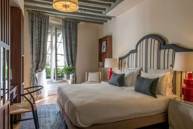 Deluxe Tek Büyük veya İki Ayrı Yataklı Oda