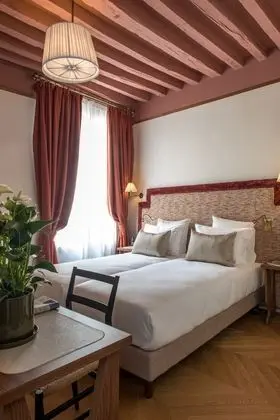 Standard Tek Büyük veya İki Ayrı Yataklı Oda (Cosy)